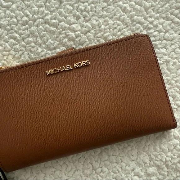 Michael Kors Wallet - Picture 2 of 6